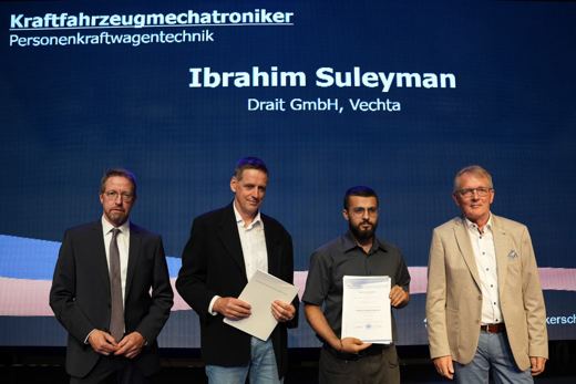 Kraftfahrzeugmechatroniker/in Personenkraftwagentechnik – Foto 9